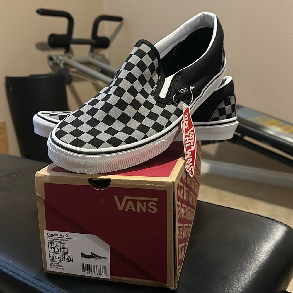 New Men Classic Slip-O size 11.5